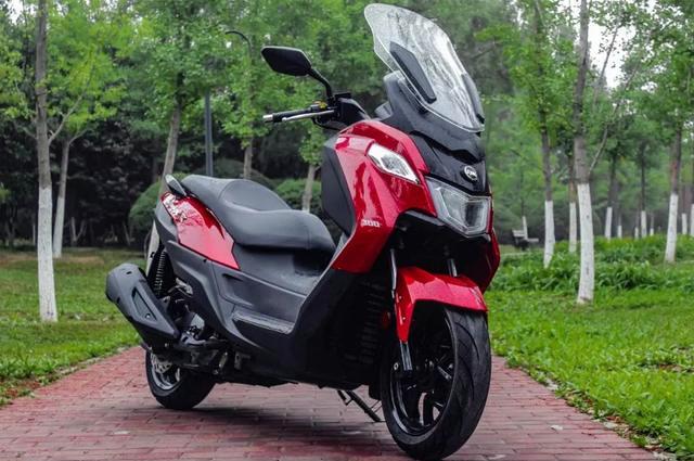 288万国产巡航踏板来了配abs电喷续航400km油耗仅3升