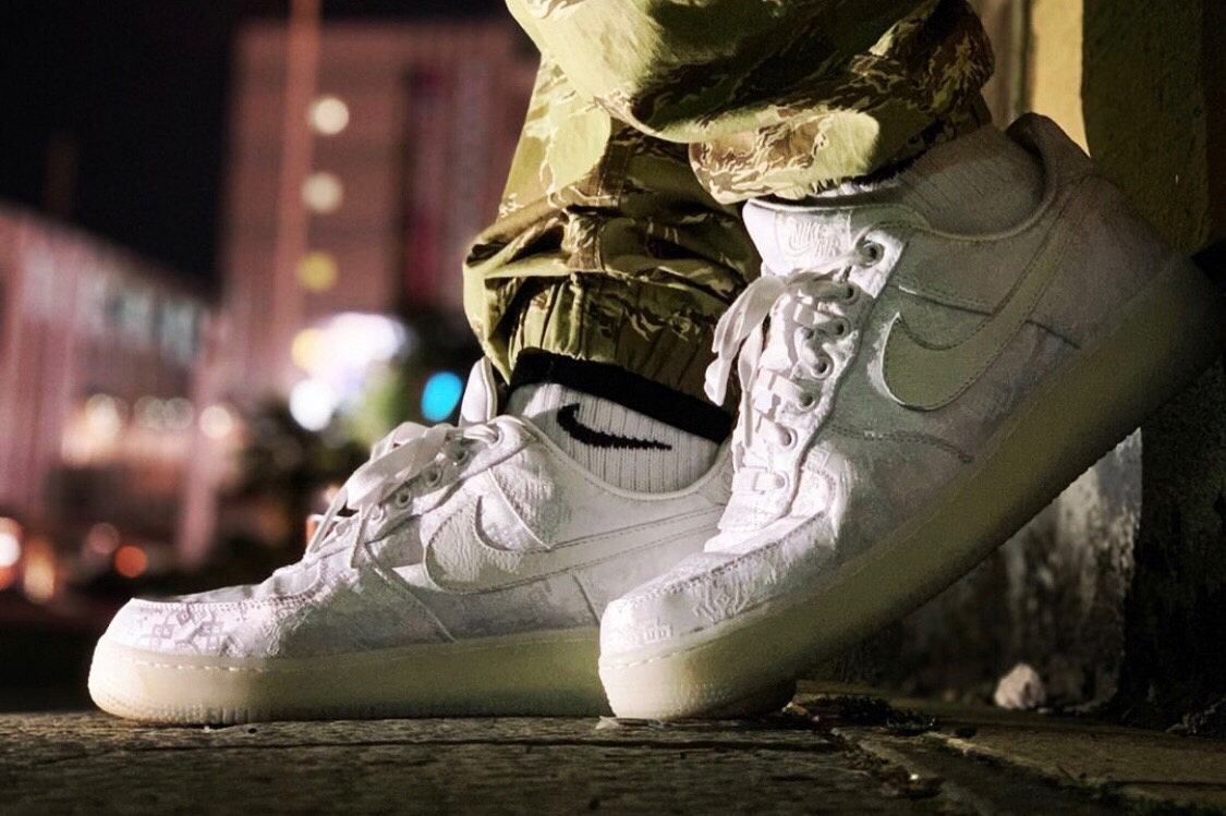 陈冠希AF1联名Clot x Nike Air Force 1 Premium 空军白丝绸_搜狐网