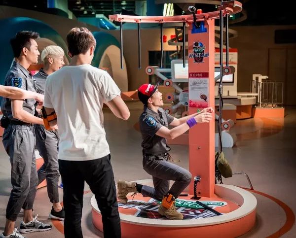 抓齐一定数量,有机会获得神秘奖品八根棍子随机掉落「眼疾手快」,挑战