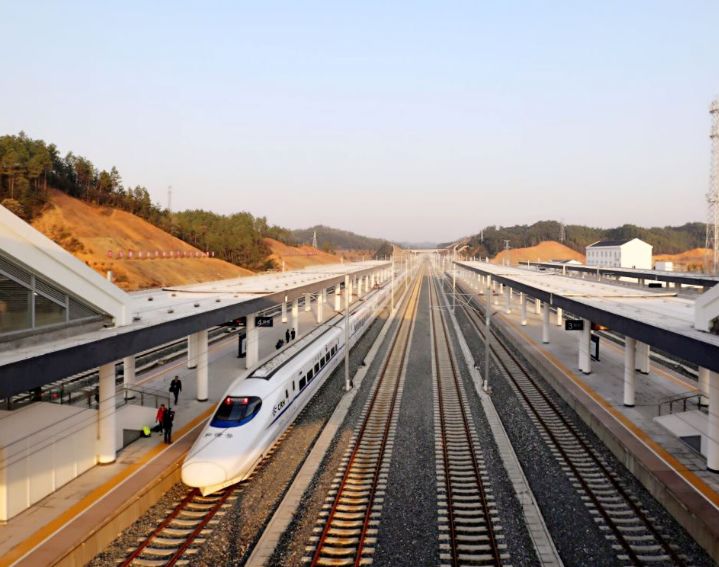 高铁坐过站了咋办今天才知道有个这么大的福利