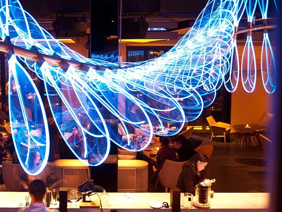 声光电完美融合艺术灯光装置还能这样玩