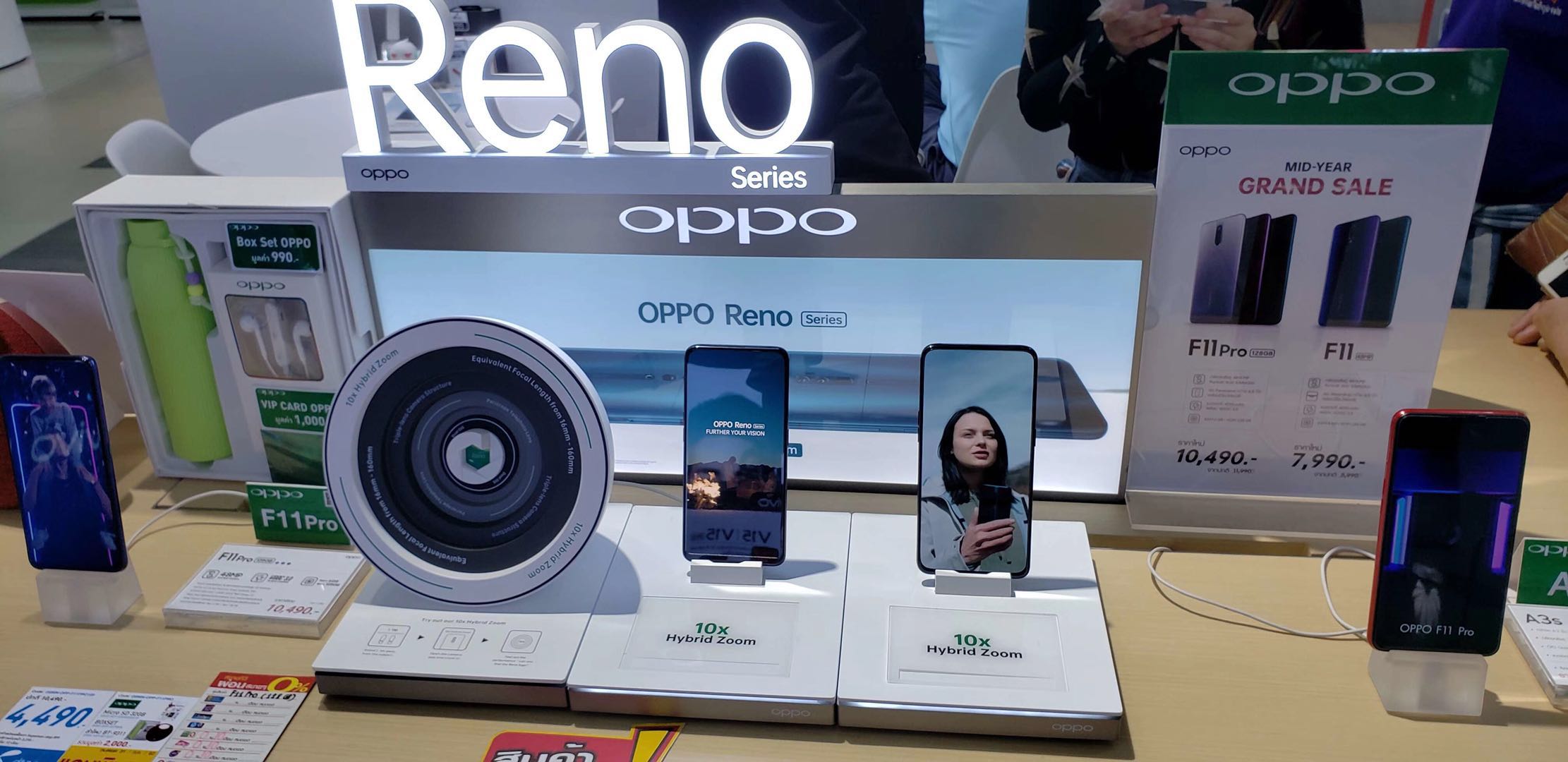 泰国人特别喜欢oppo手机,华为基本上看不见!