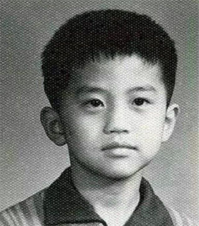 十张明星小时候照片,你能认出几个?