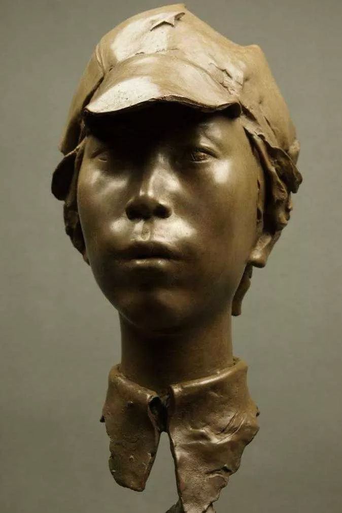 快讯洪涛雕塑作品展在关山月美术馆开幕拉开一场传统美学与当代艺术的