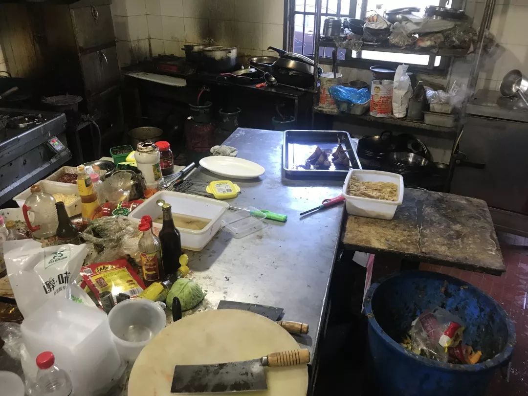 曝光奉化部分外卖后厨你还敢点他们的外卖吗