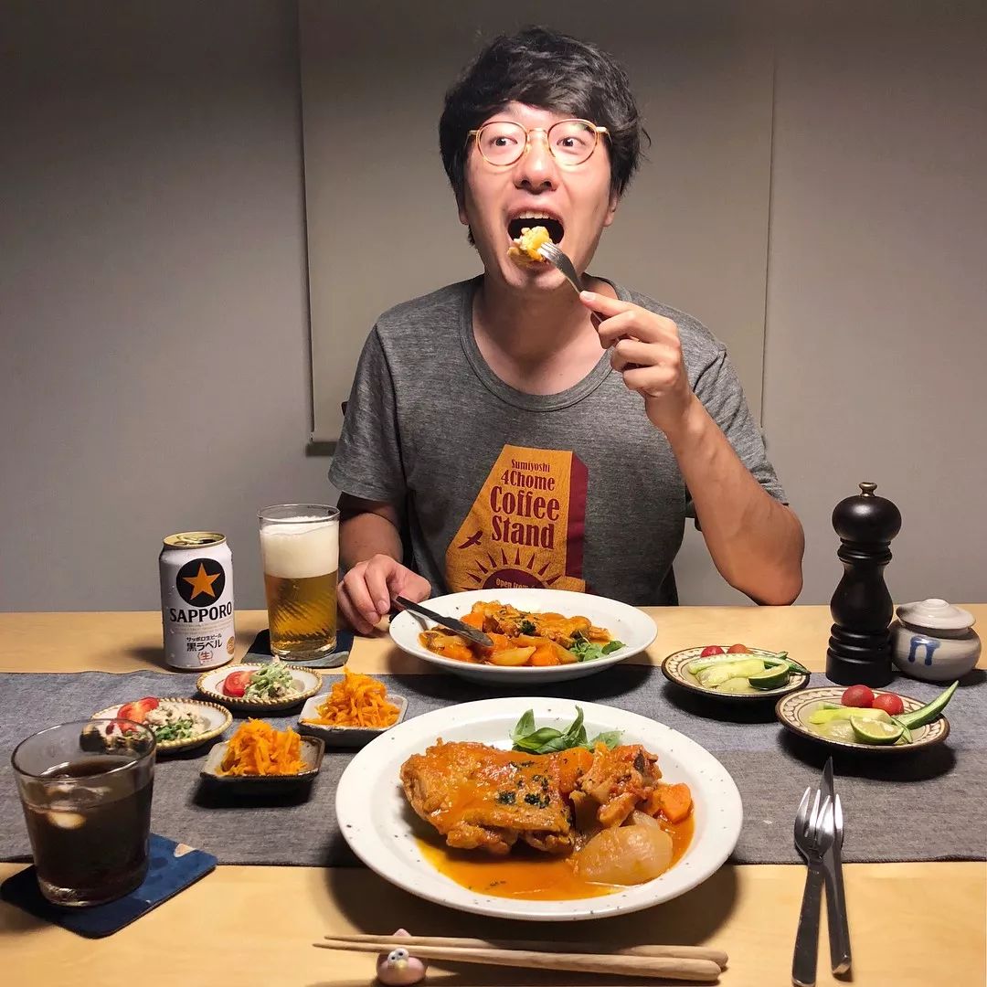 日本妻子晒出丈夫吃饭日常甜哭10w网友柴米油盐的生活也是爱情最美的