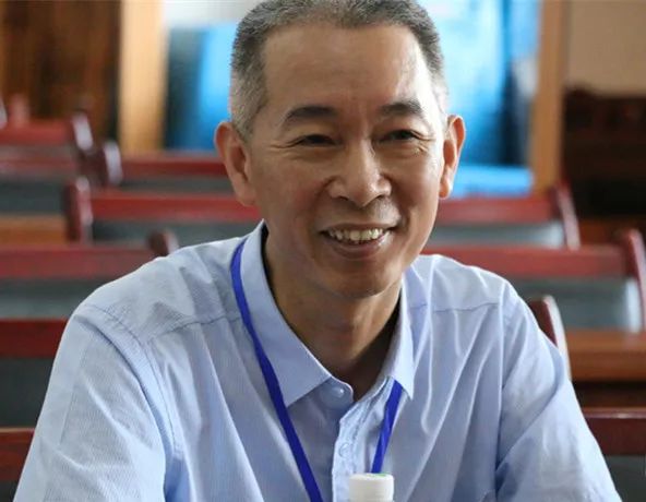 首先,张仁良书记代表医院对专家组的莅临表示欢迎.