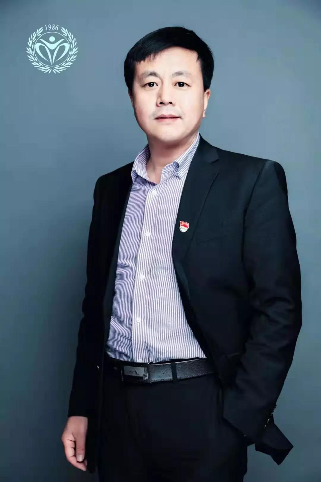 振国中西医结合肿瘤医院支部委员会孟凡辉让党旗在非公企业高高飘扬