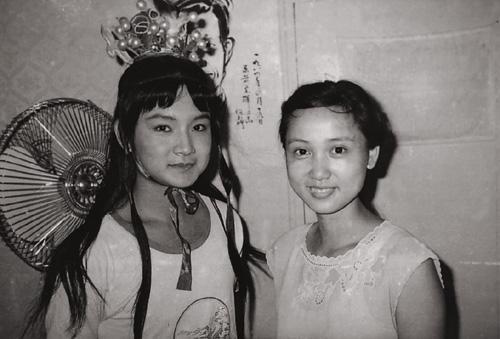一角走红后转行成导演,夫妻恩爱无绯闻_欧阳奋强