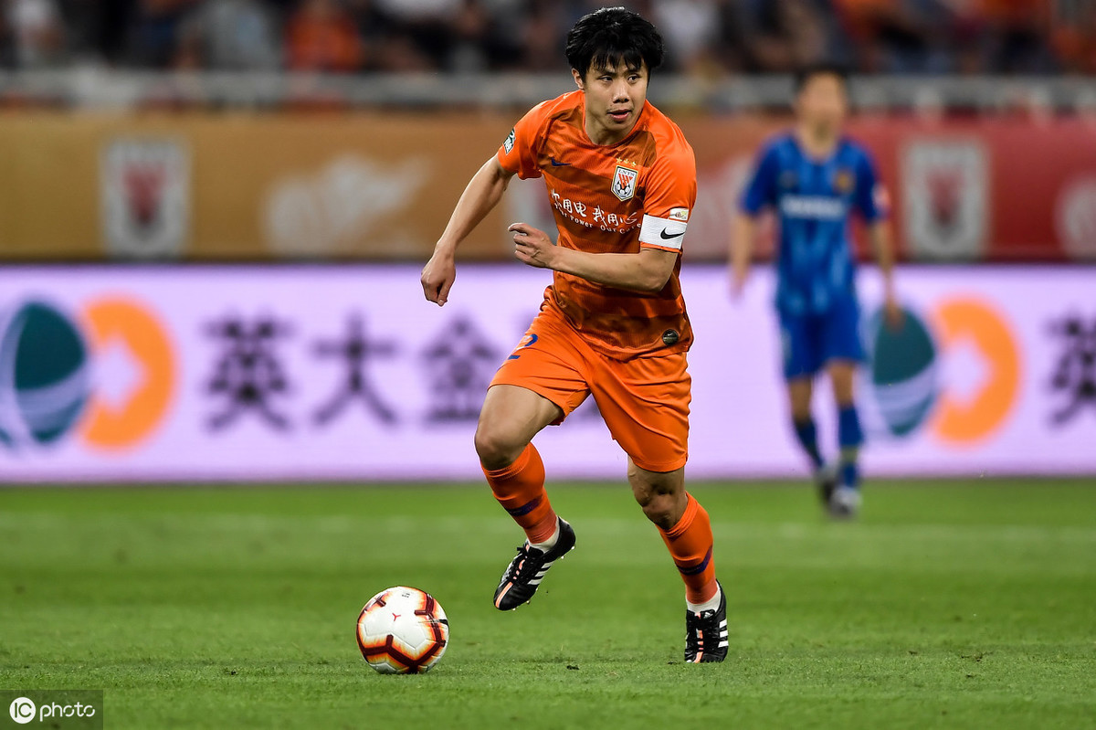 蒿俊闵离队多名记者证实假消息引援时间轴表明将是一场闹剧