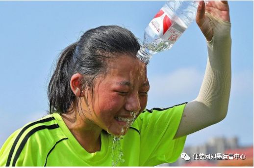 7岁女孩浑身起水泡只因去了趟海边即墨人一定要注意