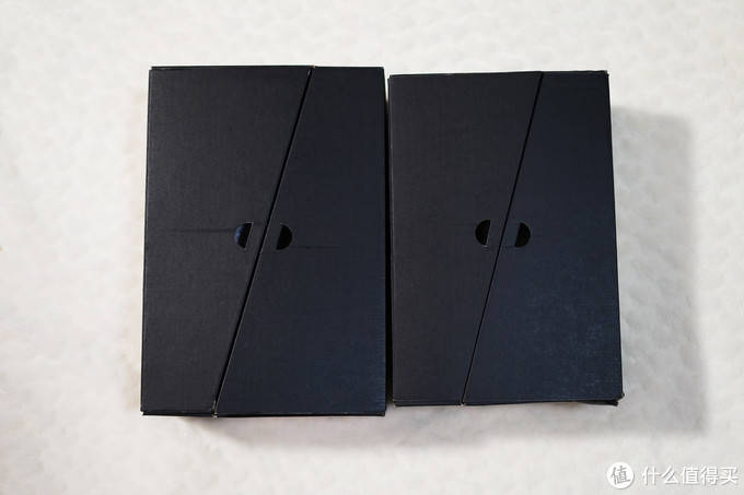 鞋盒外观:鞋子带回家迫不及待拍了晒单.