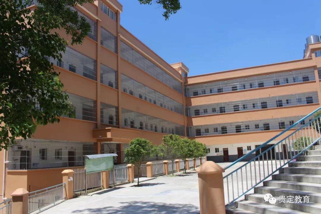【奋进之笔】生机勃勃——贵定县第五中学