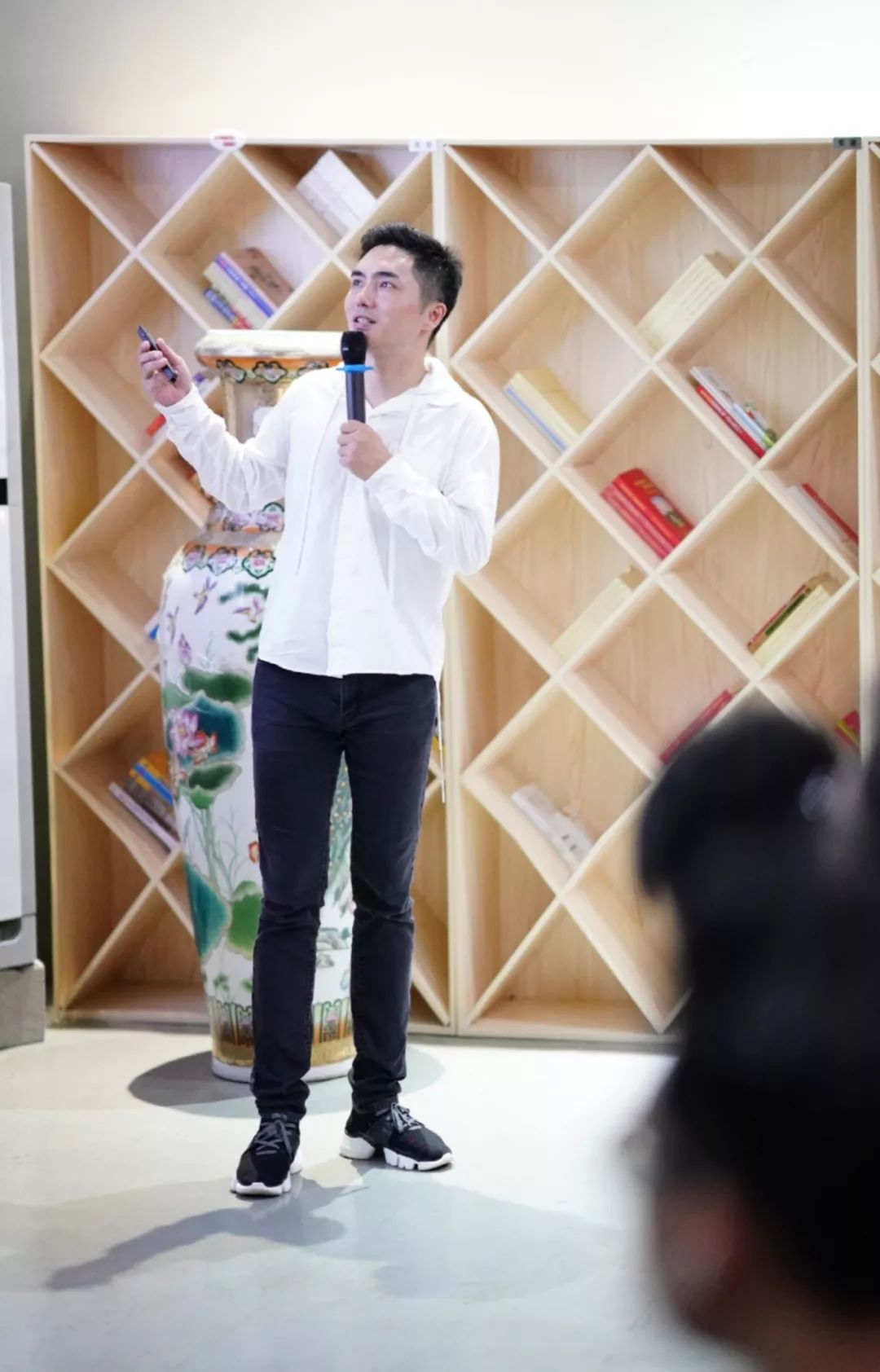logo大师vtalkno3期设计的本质在产品的作用潘虎老师分享会精彩回顾