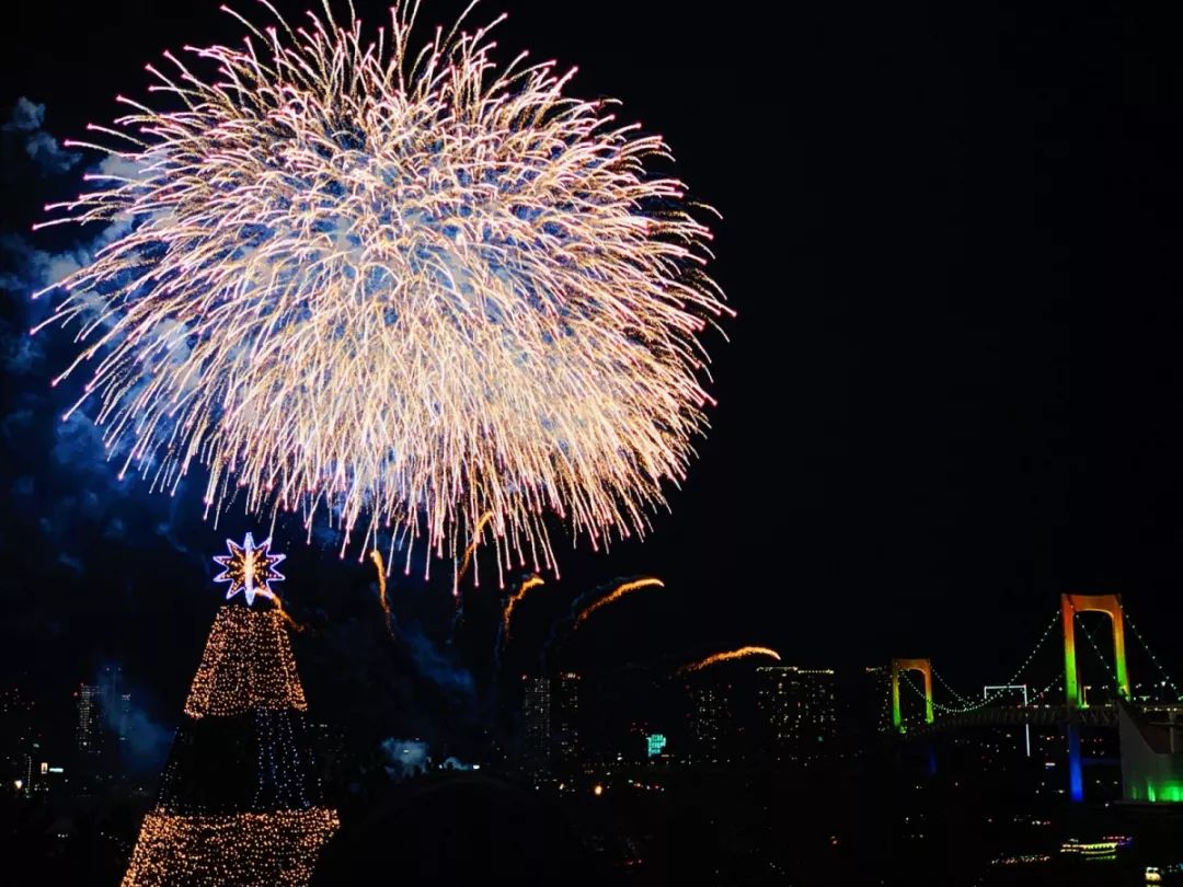 夏日烟火祭丨去日本看烟花才是暑假的正确打开方法