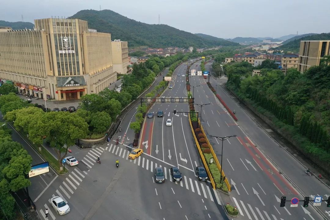 "刻苦"一时,共待美景:且看舟山这条"迎宾大道"渐变"星光大道,很美!