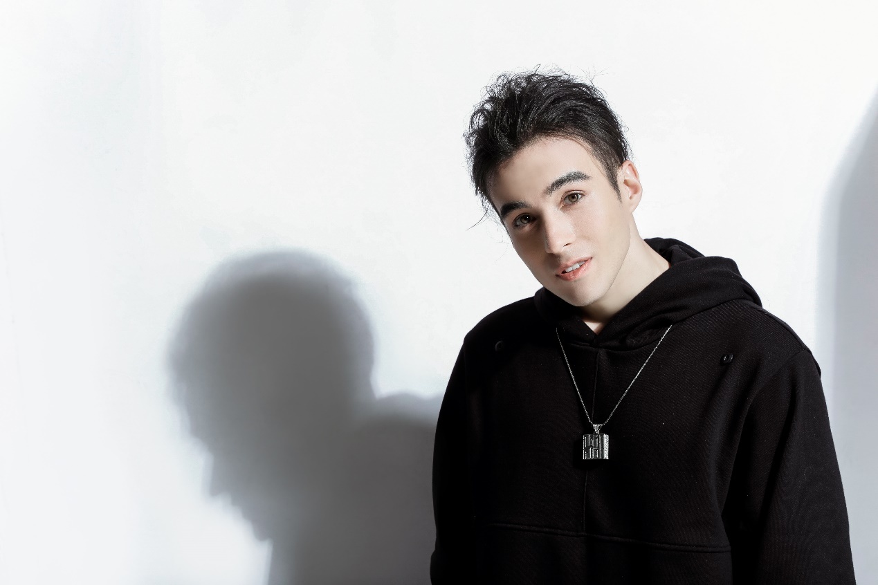 伊斯成《长安十二时辰》可爱担当 伊利多斯跑窟,助攻忙不停