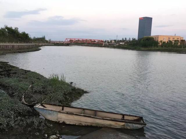 江口地处奉化北大门,剡江,县江,东江三大水系贯穿于整个江口,造就了