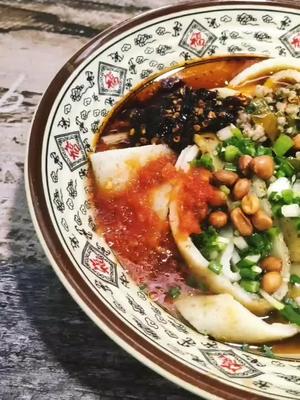 贵州铜仁特色锅巴粉就好这口锅巴情结你们说呢美食