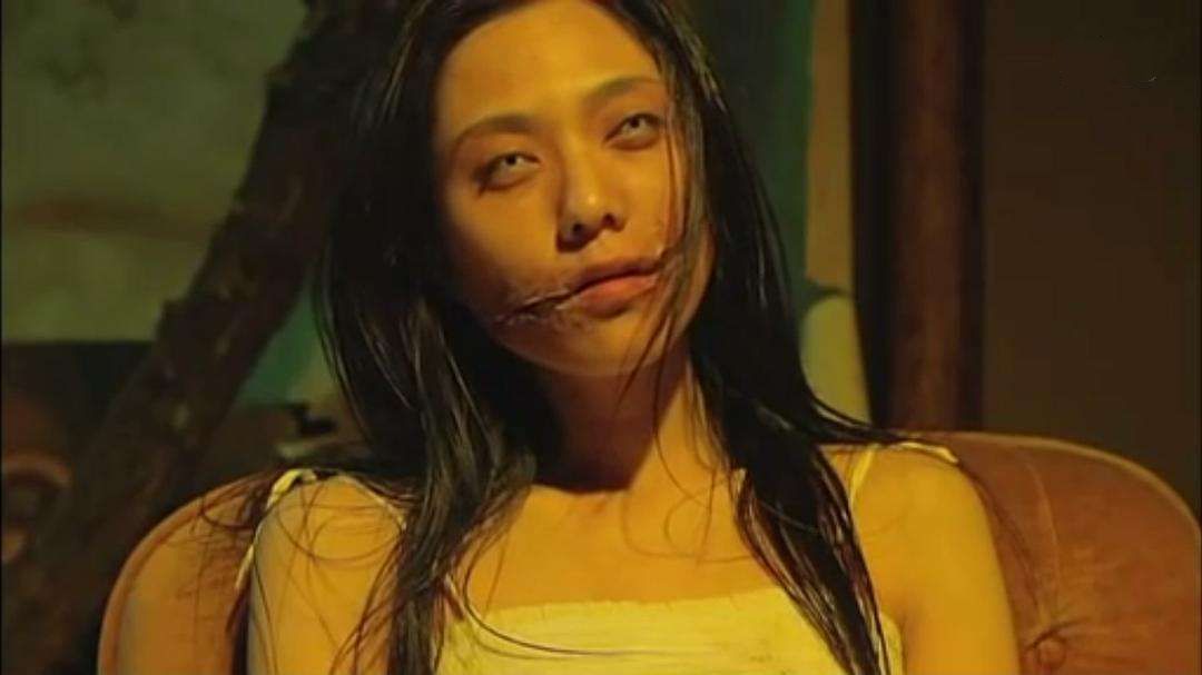 她的故事曾在日本引起恐慌多次拍成恐怖片神似dc大反派小丑