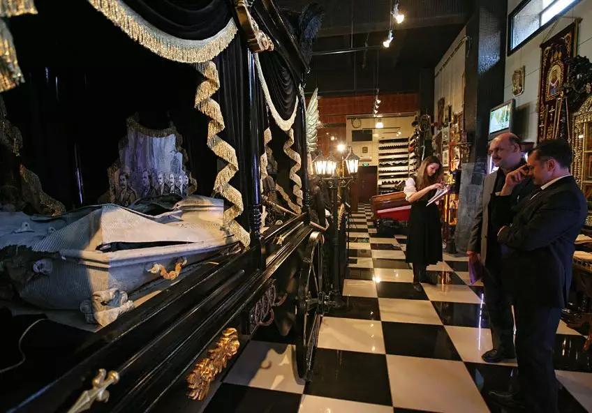 耗资1400万美元的世界殡葬艺术博物馆赏析