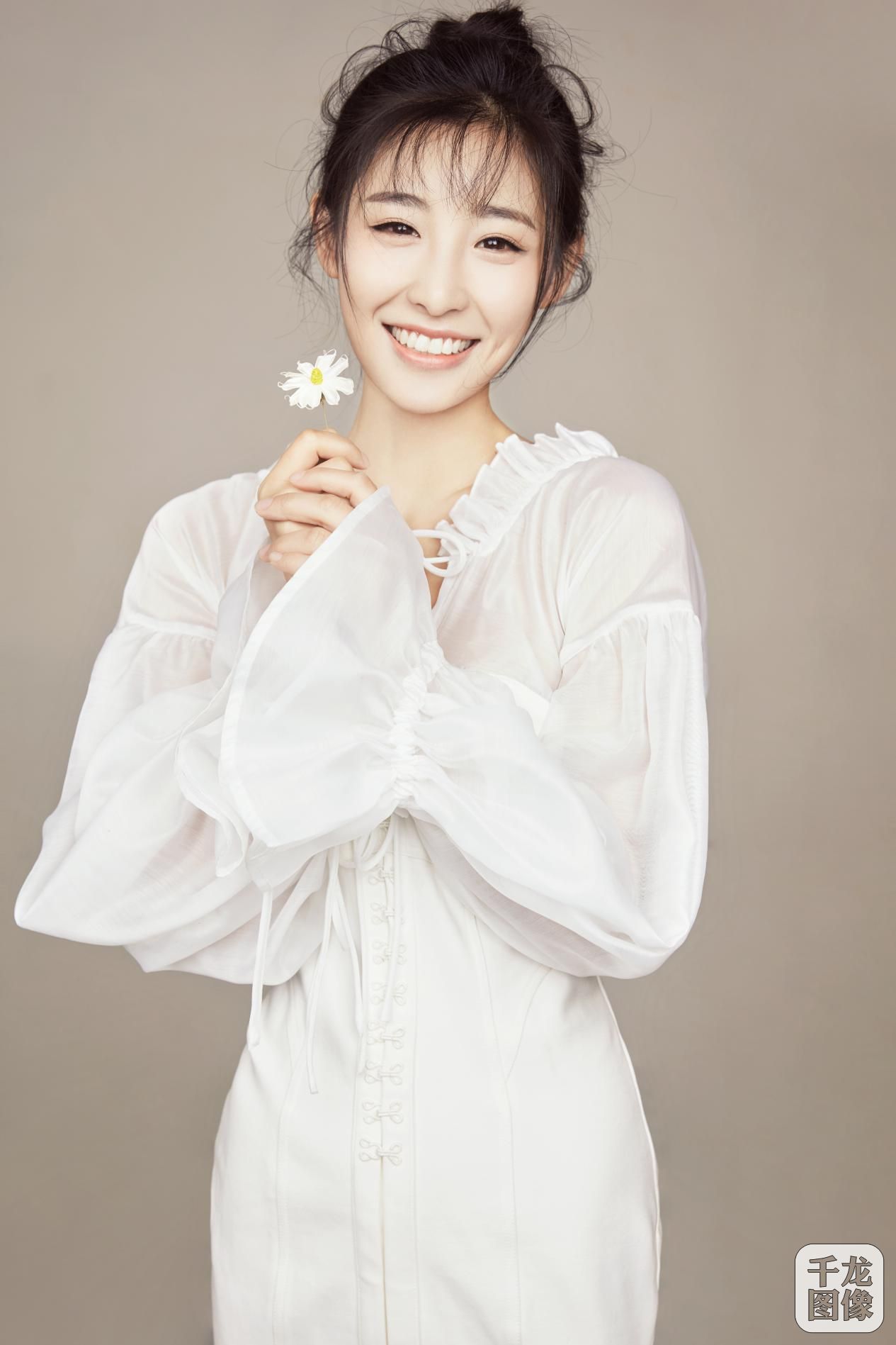 七月与安生今日开播陈一雯点睛青春主题