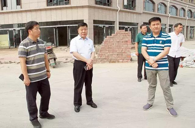 县委副书记,县长李培华在温县中医院实地督导