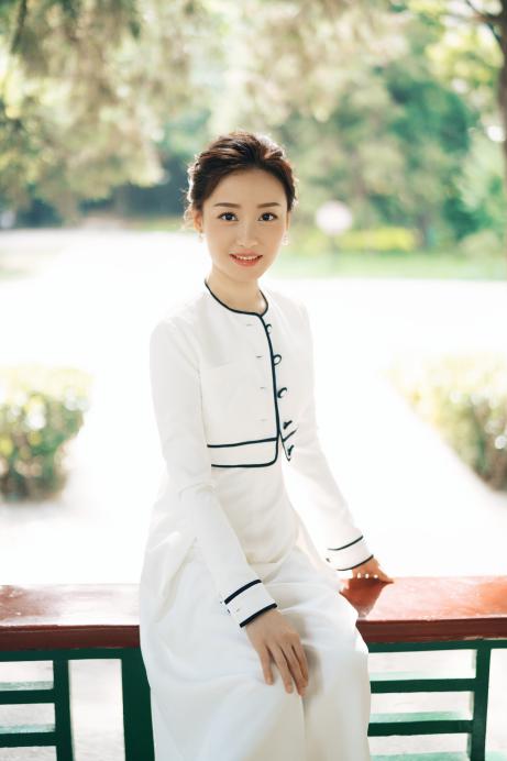 最美钢琴博士印芝首张独奏专辑今日上线