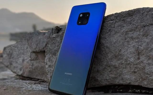 华为mate30lite贴膜曝光正面仍用水滴屏