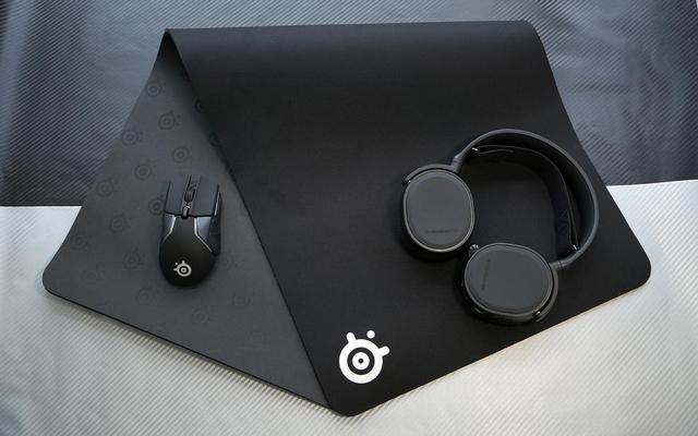 桌垫外设中的巨无霸赛睿xxl版qckheavy鼠标垫开箱