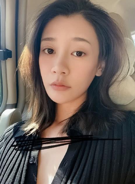 唐菀晒照谈女儿和她生活近况一句话暗示曹云金离婚后不管女儿