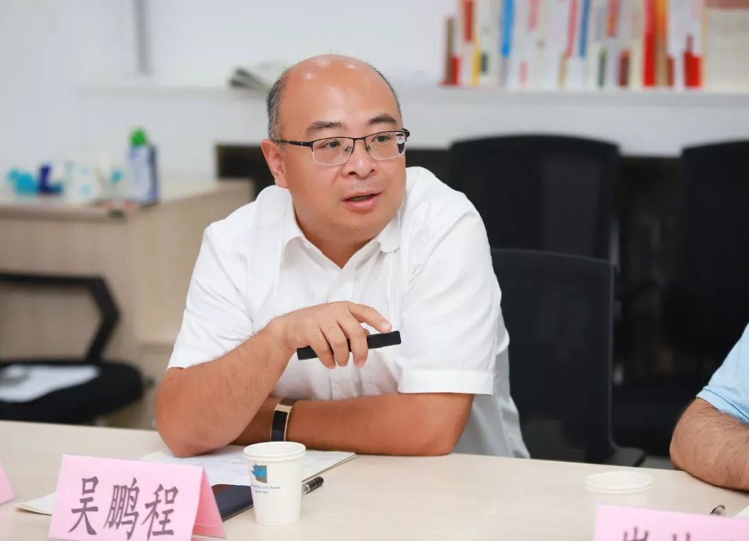 吴鹏程(北京航空航天大学实验学校校长)北航实验学校为北京航空航天