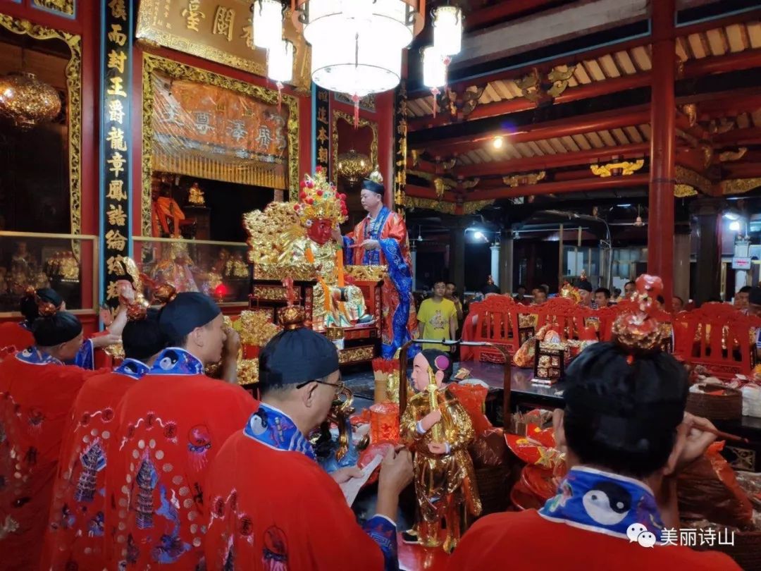 东莞凤山寺诸神尊在诗山凤山寺举行开光点眼科仪