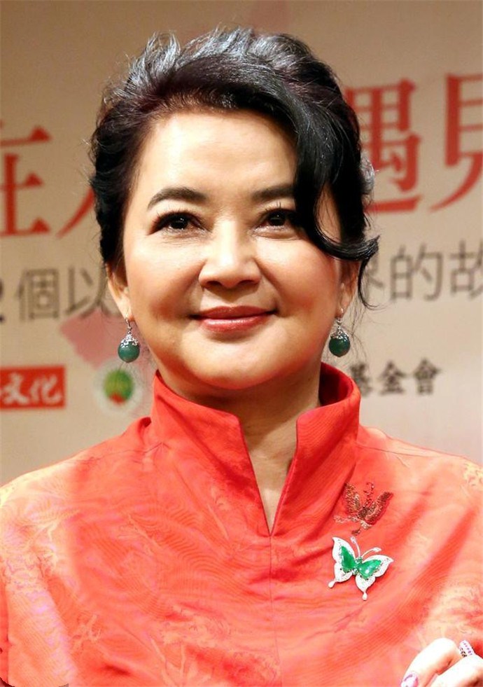 《霸王花》胡慧中好久不见,再见时已是孙俪奶奶辈