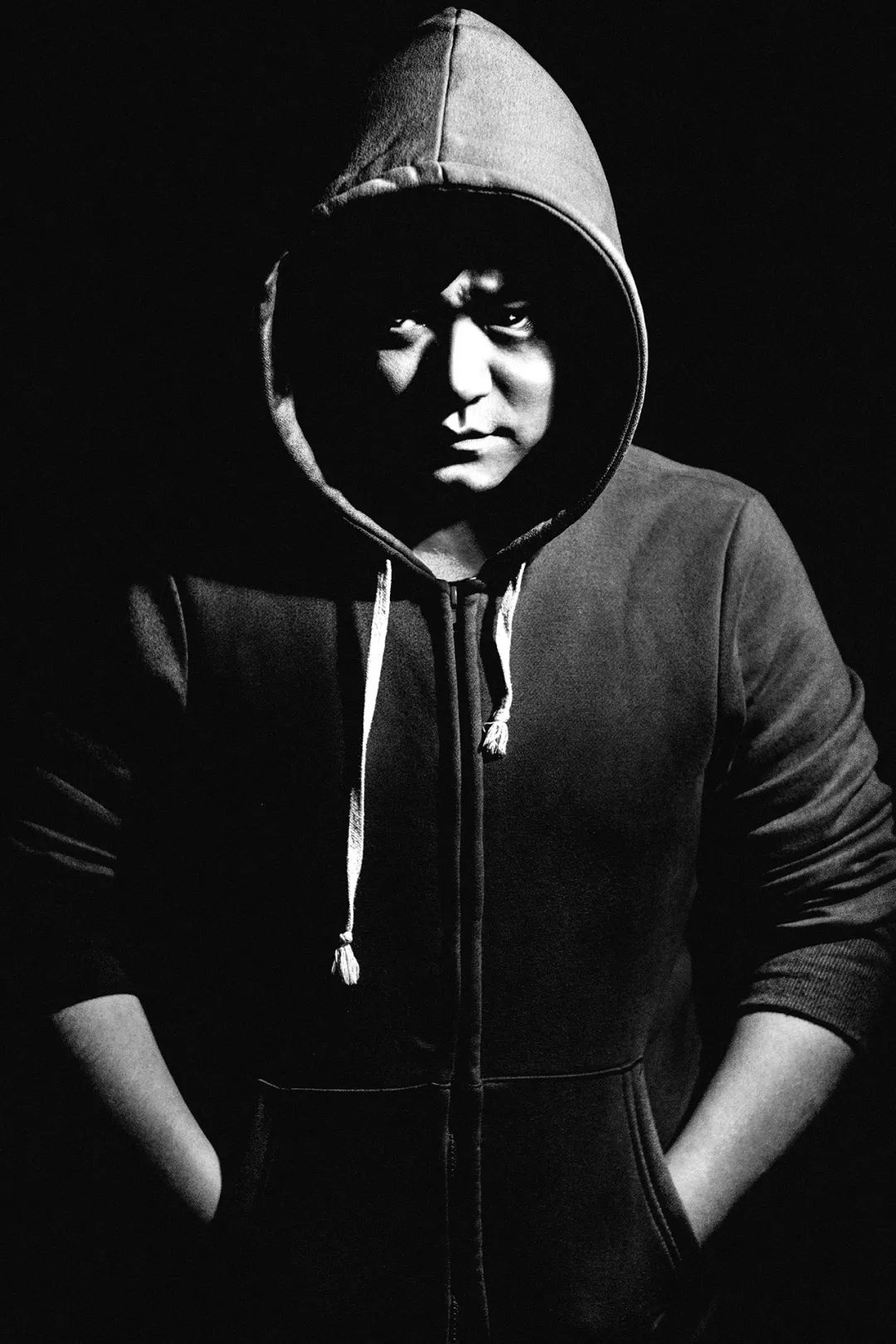 正在直播丨三点课堂中艺点亮你的灰色星期一