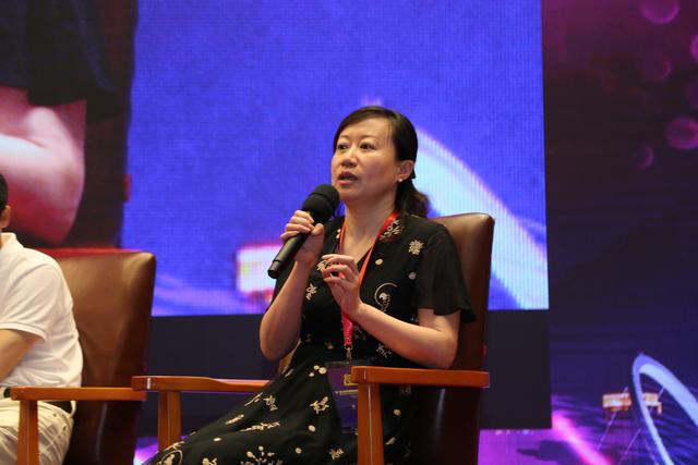 俞 乔 教授刘晓安 教授讨论嘉宾冯士春教授,韦长元教授,田富国教授,焦