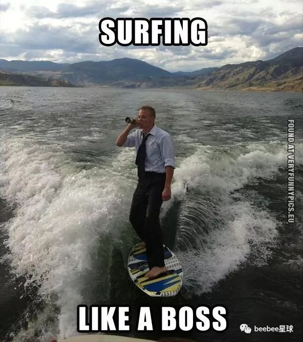 第一次在水上乐园玩冲浪裤子都被冲掉了