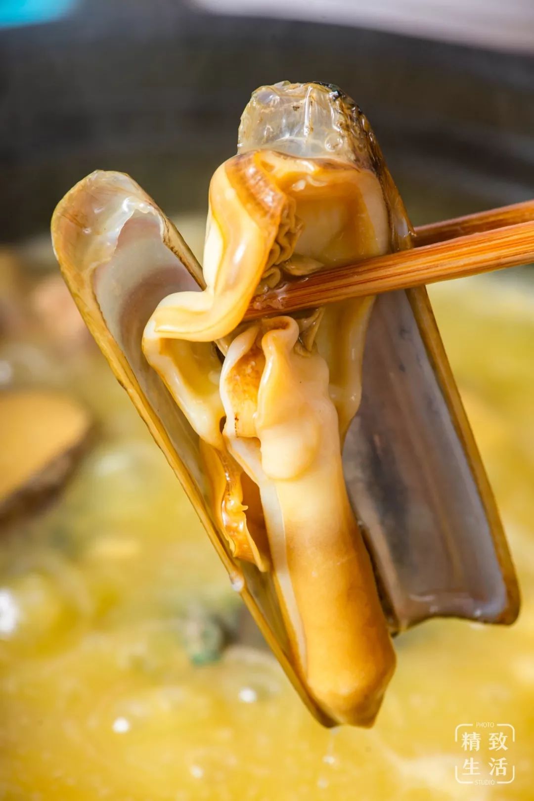下锅煮3min就可以捞起来吃啦,竹蛏王的肉质比普通的蛏子要更加紧实!