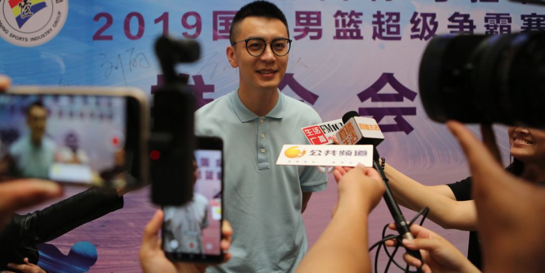 2019国际男篮超级争霸赛推广明星杨鸣喊你来看球