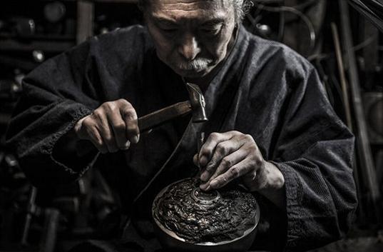 日本经济逐步回暖匠人精神历久弥新