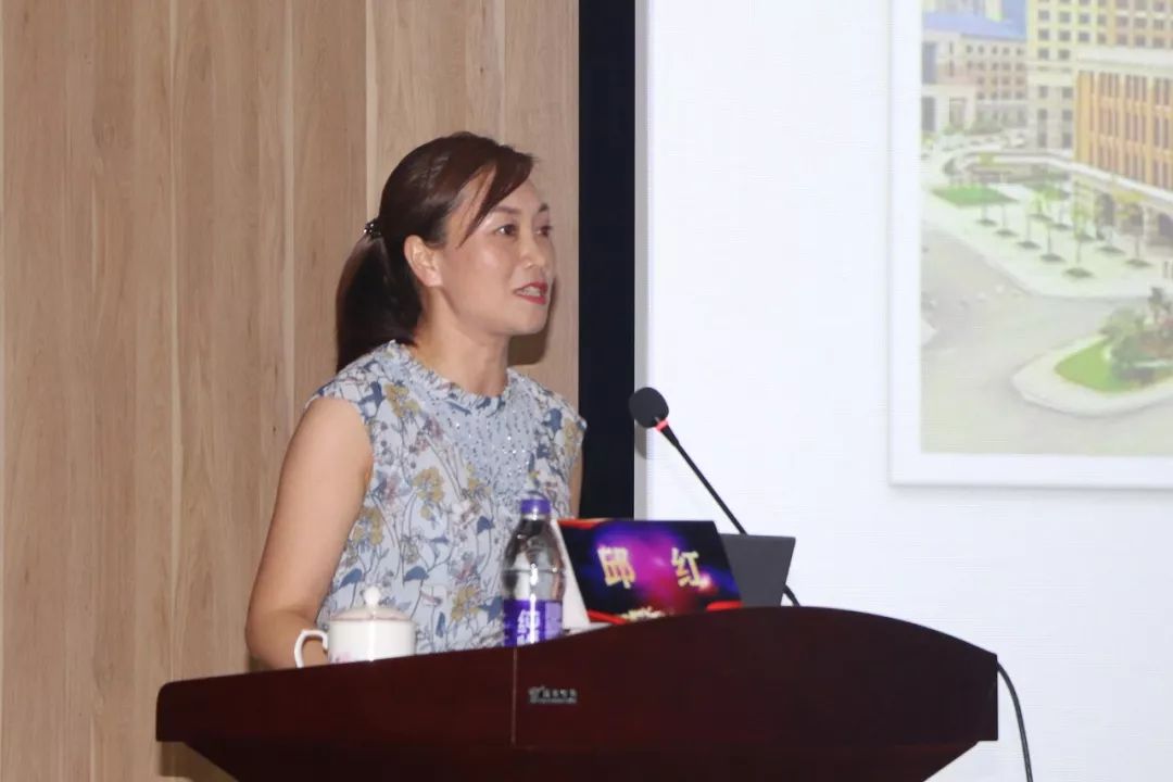 邓勤《妇科肿瘤术后下肢淋巴水肿的护理》湖北省肿瘤医院护理部主任