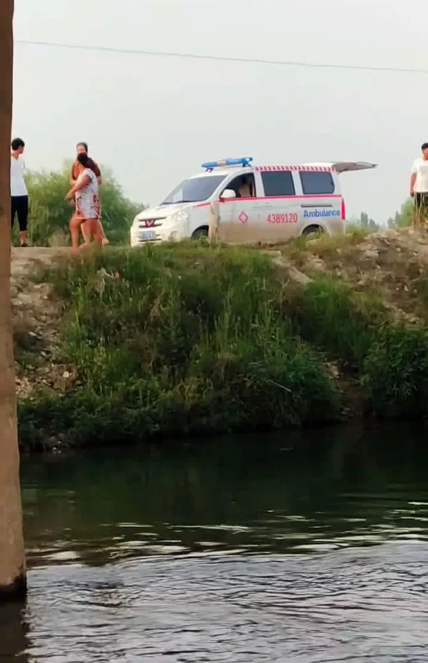 俩女孩溺水一15岁少年见义勇为不幸遇难