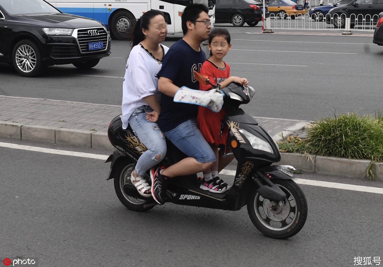 北京电动滑板车平衡车违法上路隐患多