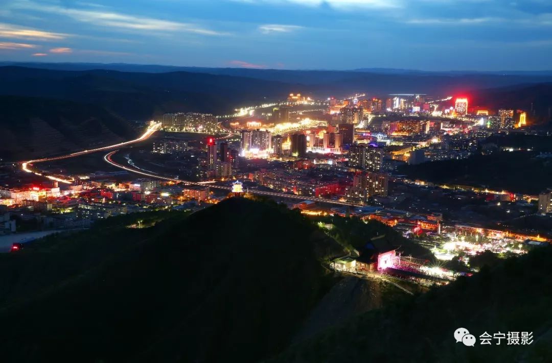 会宁县城云雾与夜景美的震撼_王金平