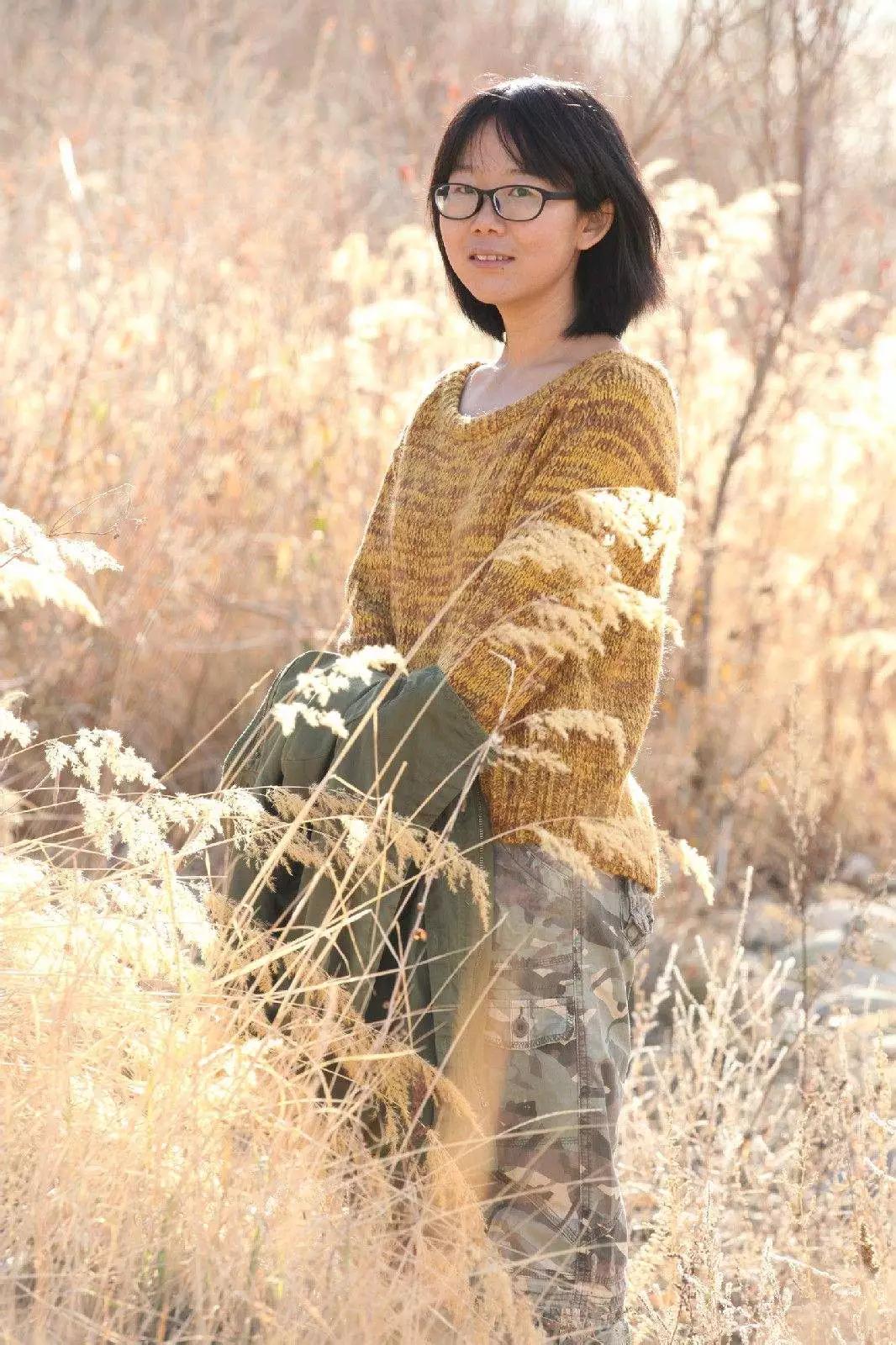 风吹热浪三伏天,读一本凉爽的书_李娟