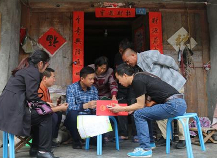 扫黑行动深入村委内部重点查处3大惠农领域有人要坐不住了