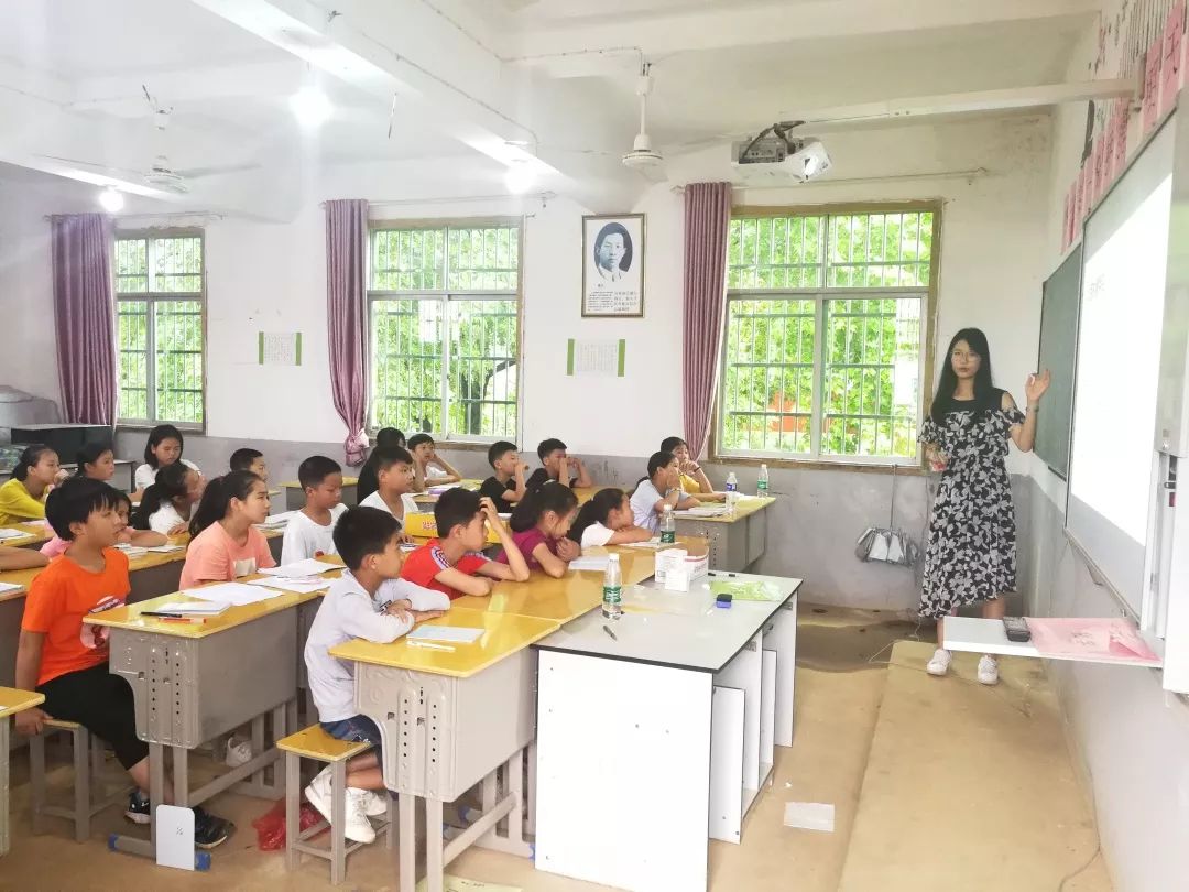 江曦课堂多彩课堂鹰潭市余江区黄庄中学支队