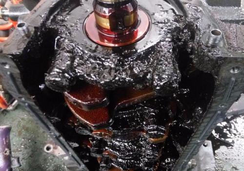 劣质机油危害有多大浅谈发动机润滑油的选用