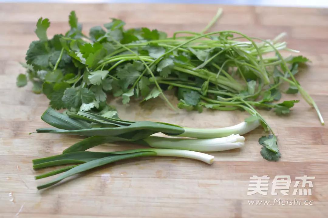 今日二伏,明日大暑,就得这样吃面,一整年都少生病!_韭菜