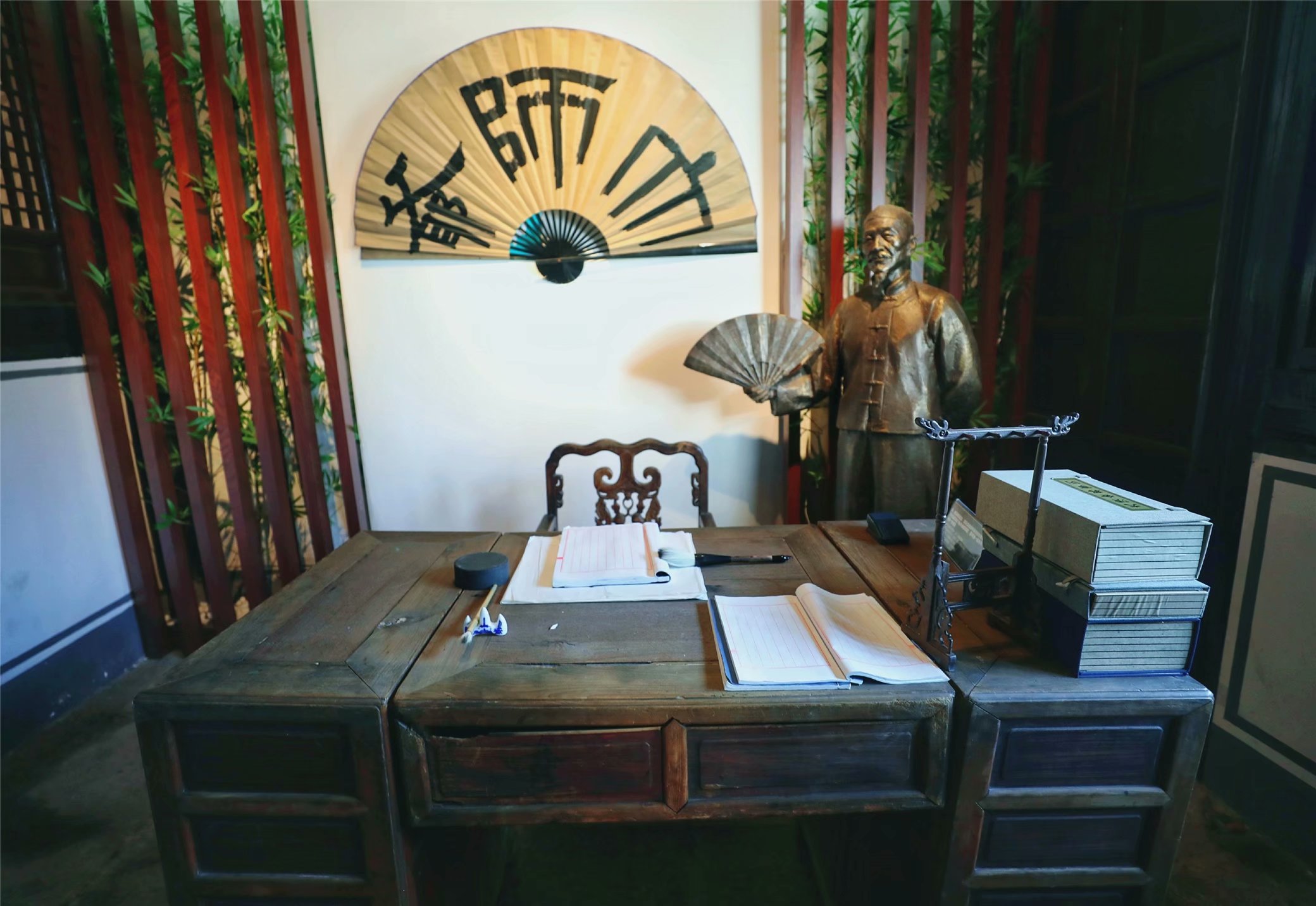 原创这座古镇因腊肠而闻名遐迩,同时也是绍兴师爷的故乡